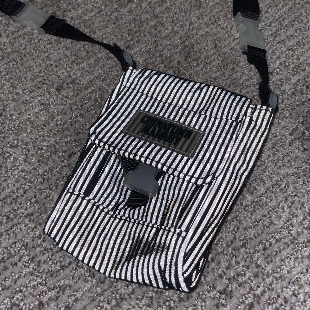 CHINATOWN MARKET 3M Body Bag